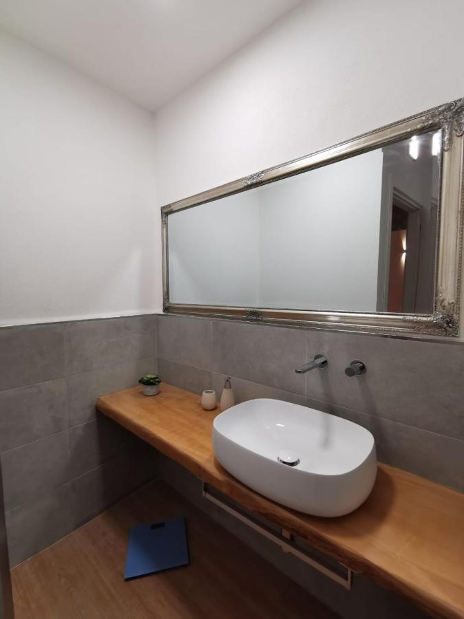 Deluxe 3 Bedroom Flat In Rialto Венеция Экстерьер фото